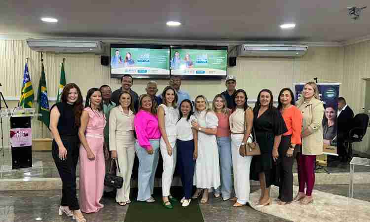 Deputada Gabriella Aguiar instala 38ª Escola Legislativa